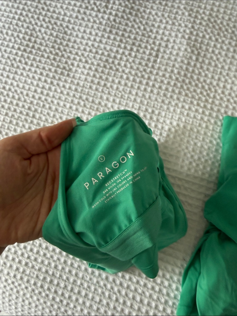 PARAGON Green V-Neck Strappy Sports Bra and High-Waist Bike Shorts - Picture 8 of 8